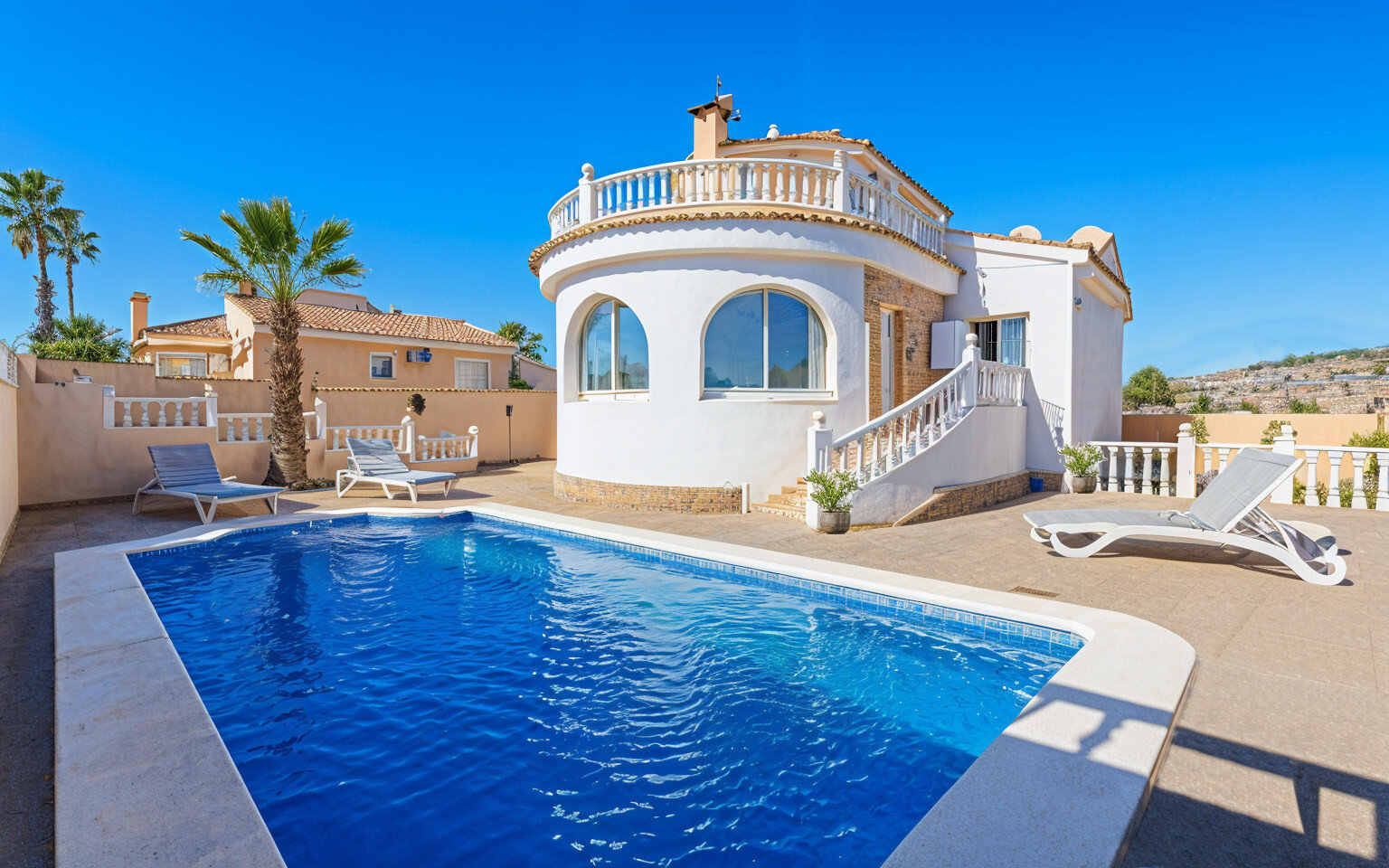 4-Bedroom Villa in Rojales - Image 1