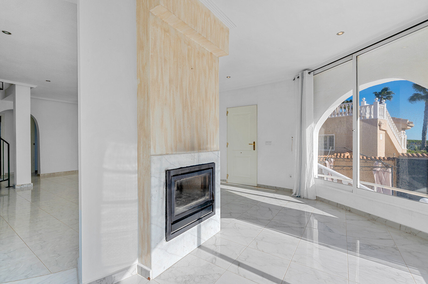 4-Bedroom Villa in Rojales - Image 17