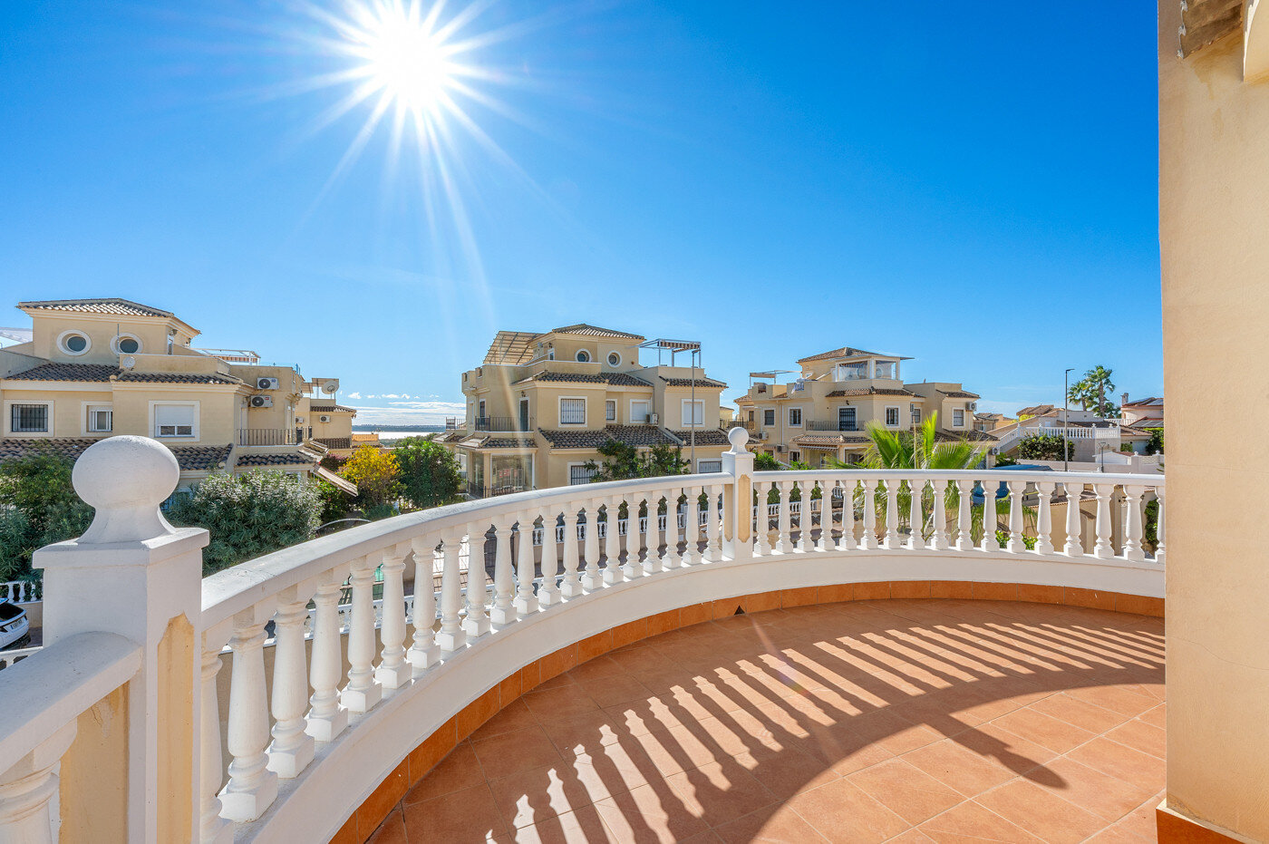 4-Bedroom Villa in Rojales - Image 2