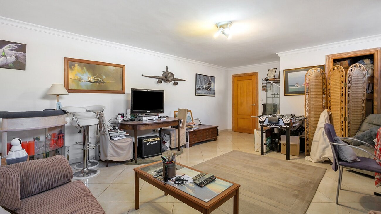 6-Bedroom Villa in Centro, Torrevieja - Image 36