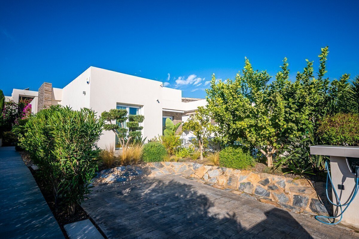 2-Bedroom Villa in Algorfa - Image 10