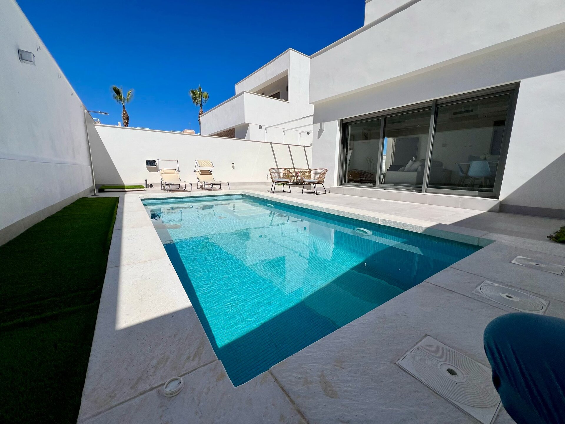 Herenhuis met 3 Slaapkamers in Orihuela Costa - Image 17