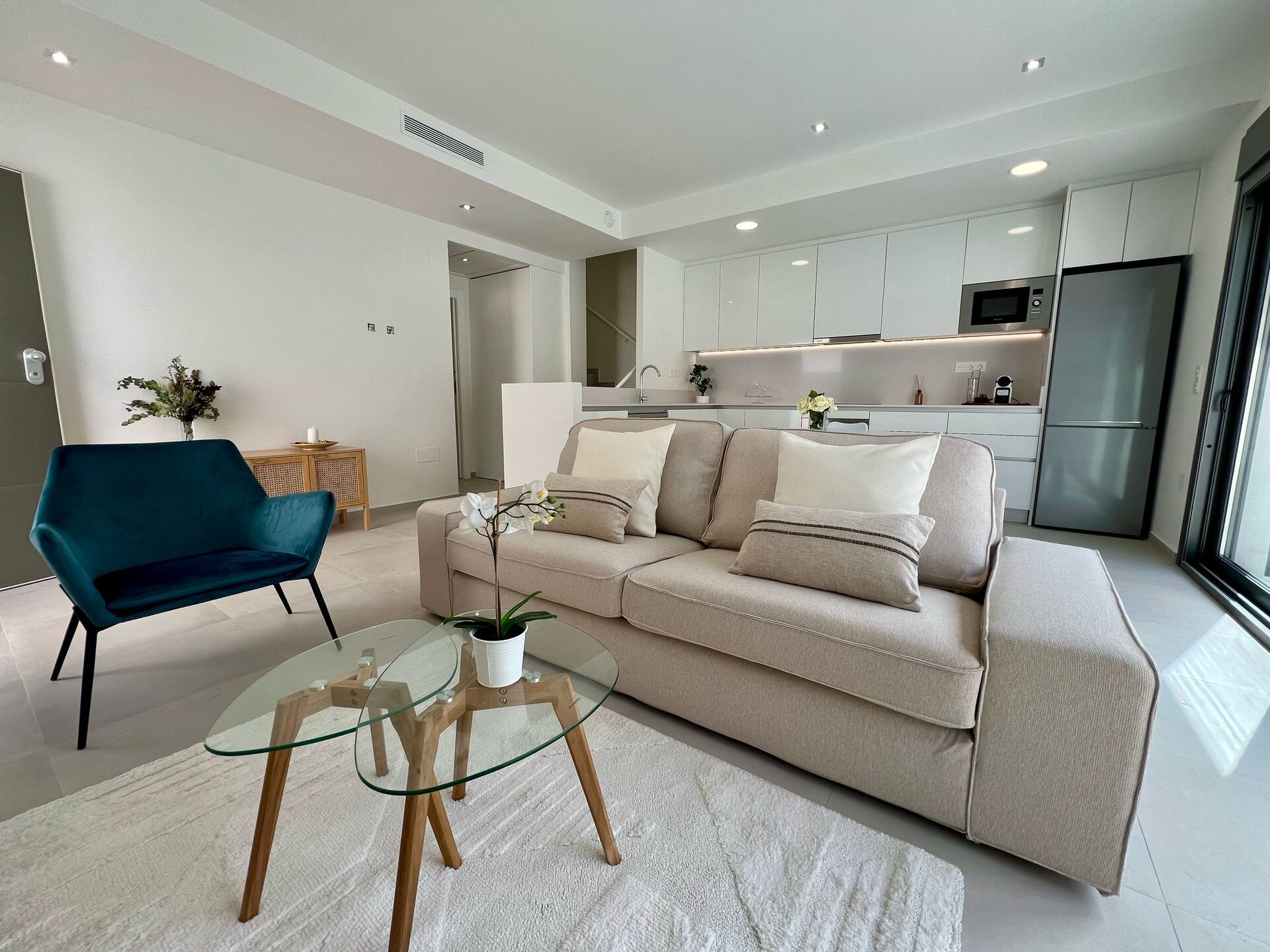 Herenhuis met 3 Slaapkamers in Orihuela Costa - Image 18