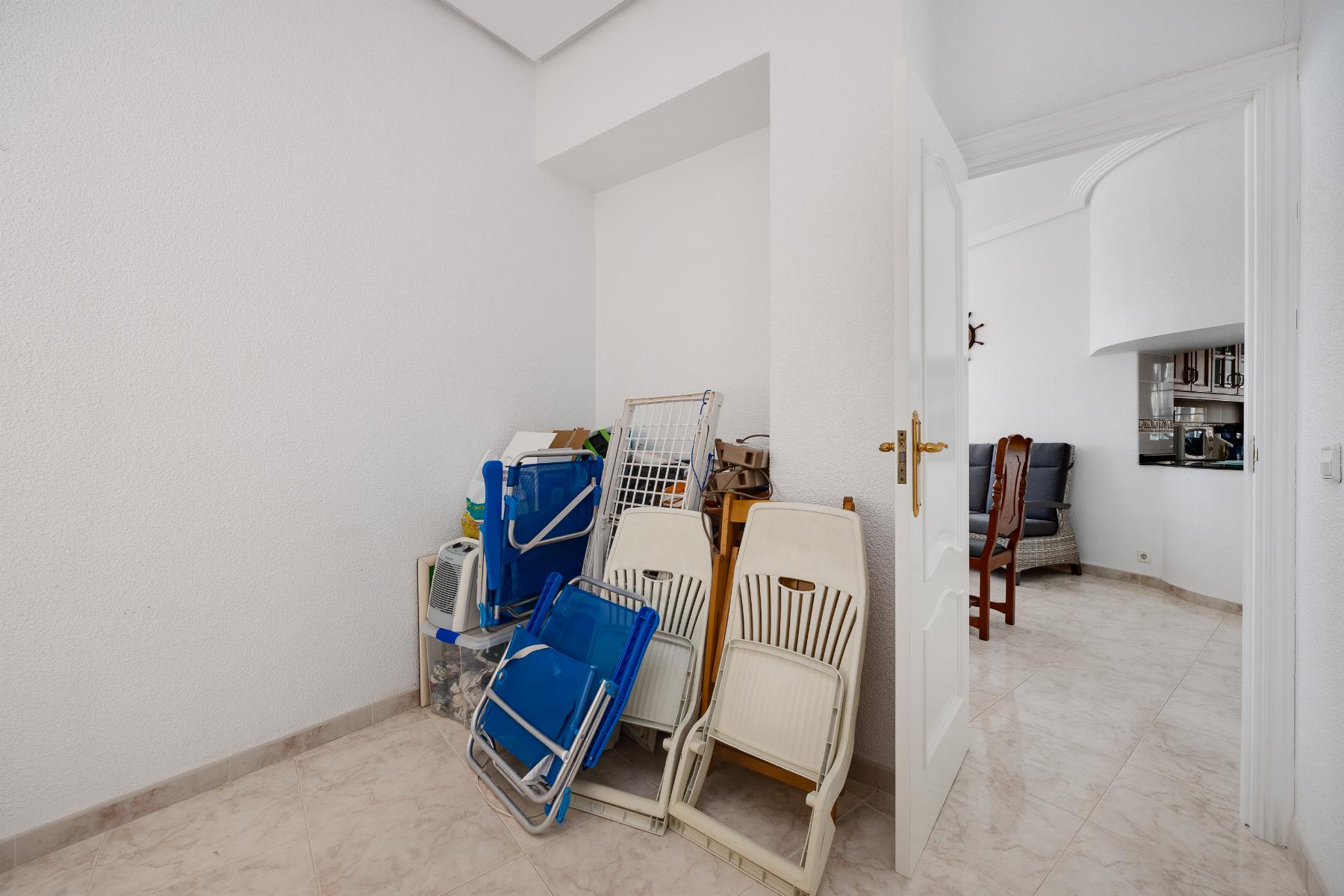 Apartment in Torrevieja - Image 22