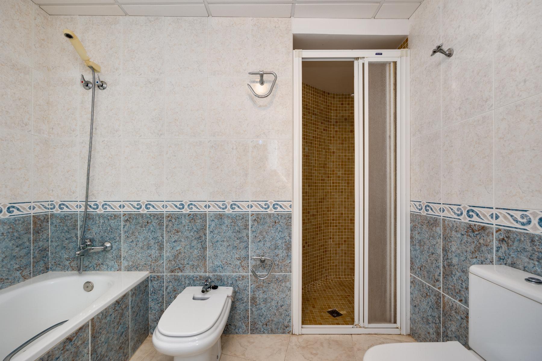 Apartment in Torrevieja - Image 27