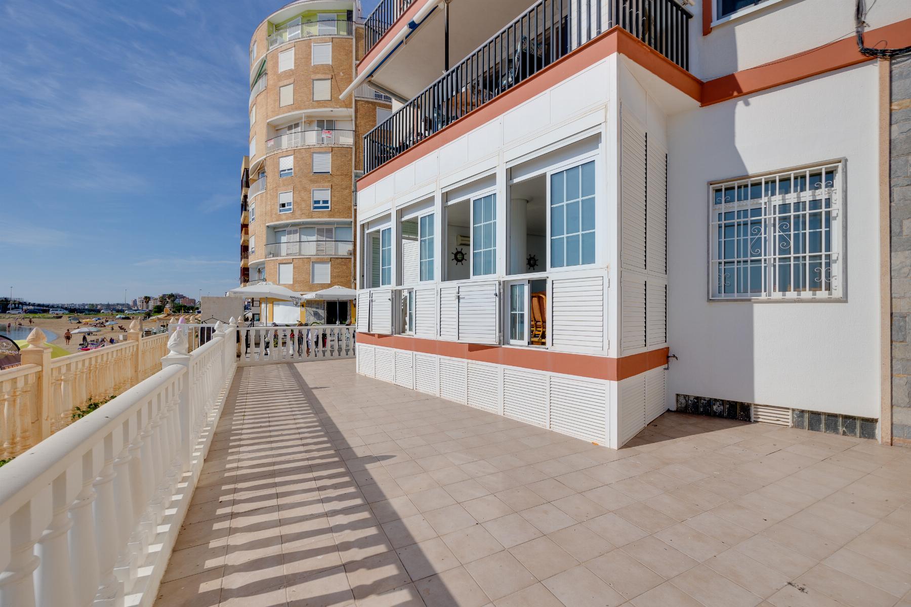 Apartment in Torrevieja - Image 36