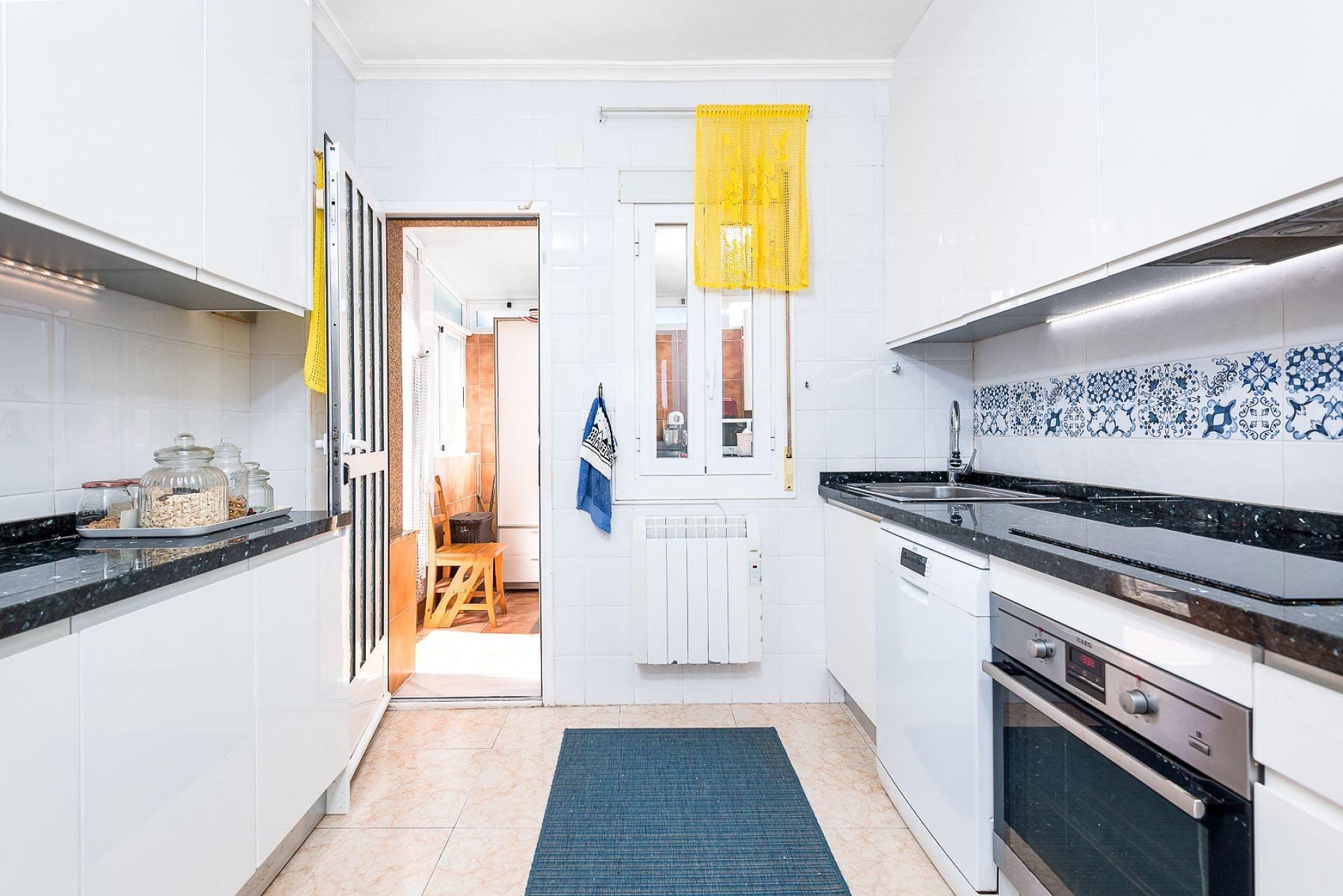 5-Bedroom Villa in Los Balcones - Los Altos del Edén, Torrevieja - Image 12