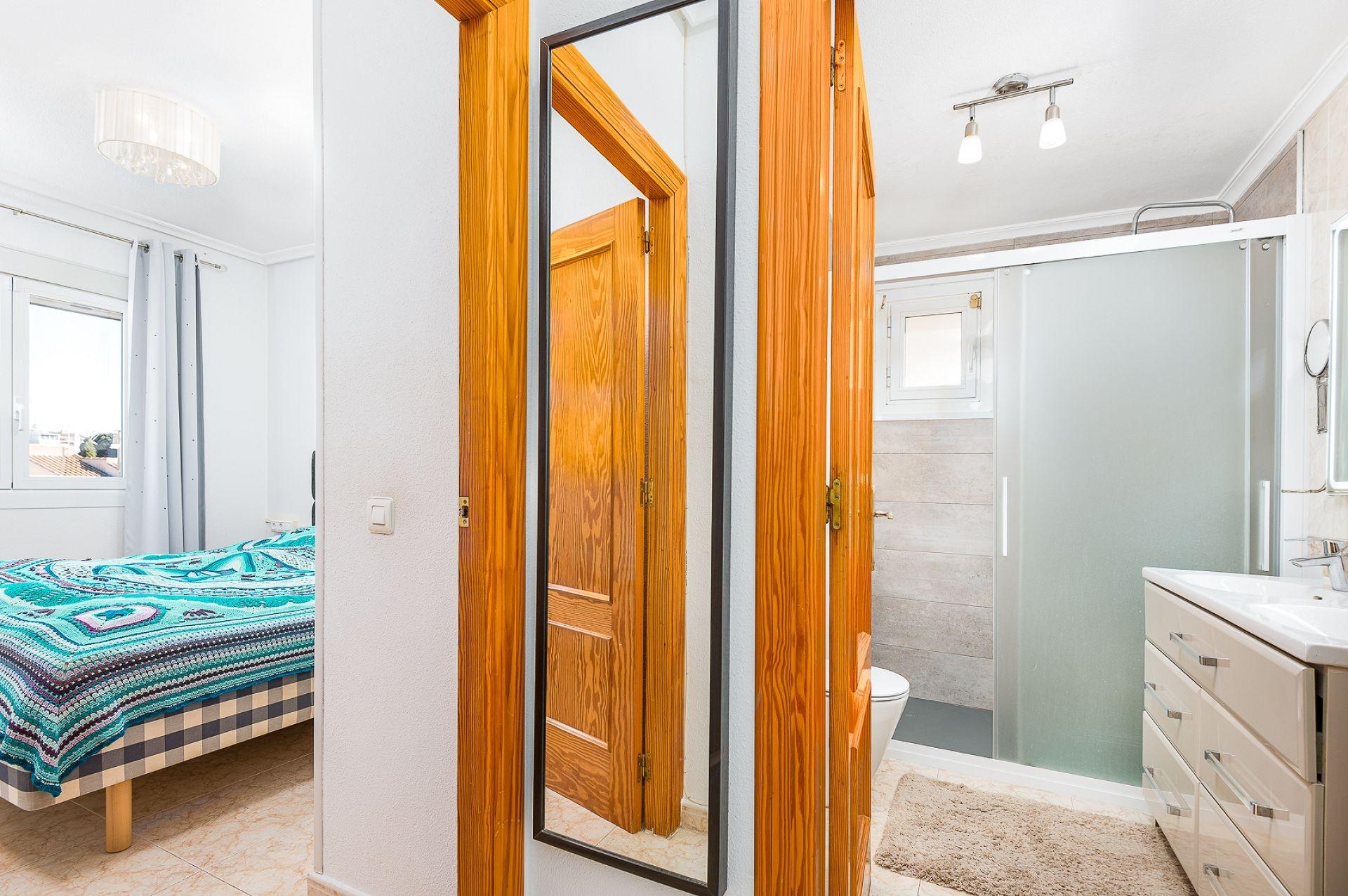 5-Bedroom Villa in Los Balcones - Los Altos del Edén, Torrevieja - Image 18