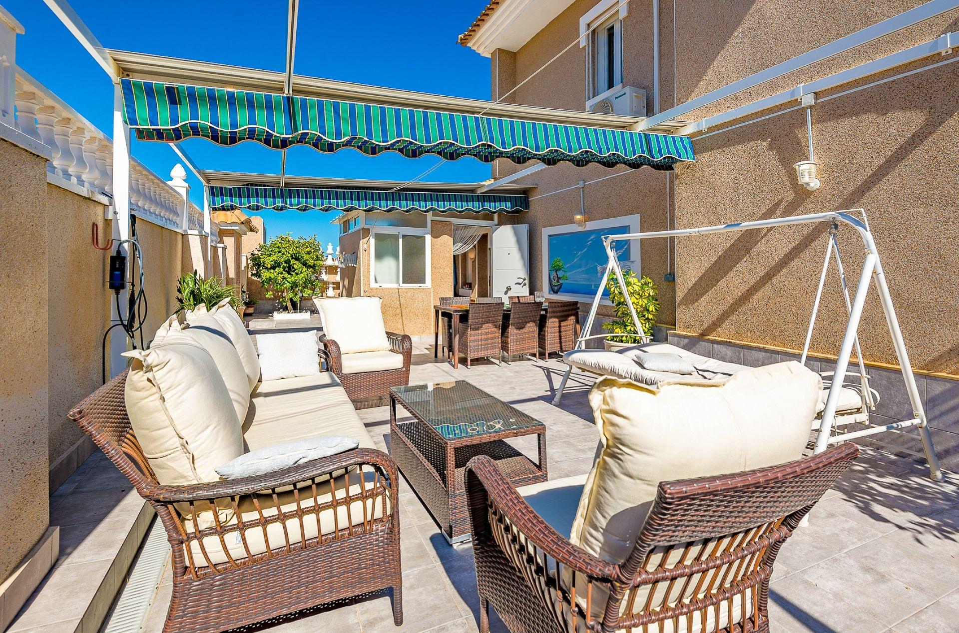 5-Bedroom Villa in Los Balcones - Los Altos del Edén, Torrevieja - Image 24