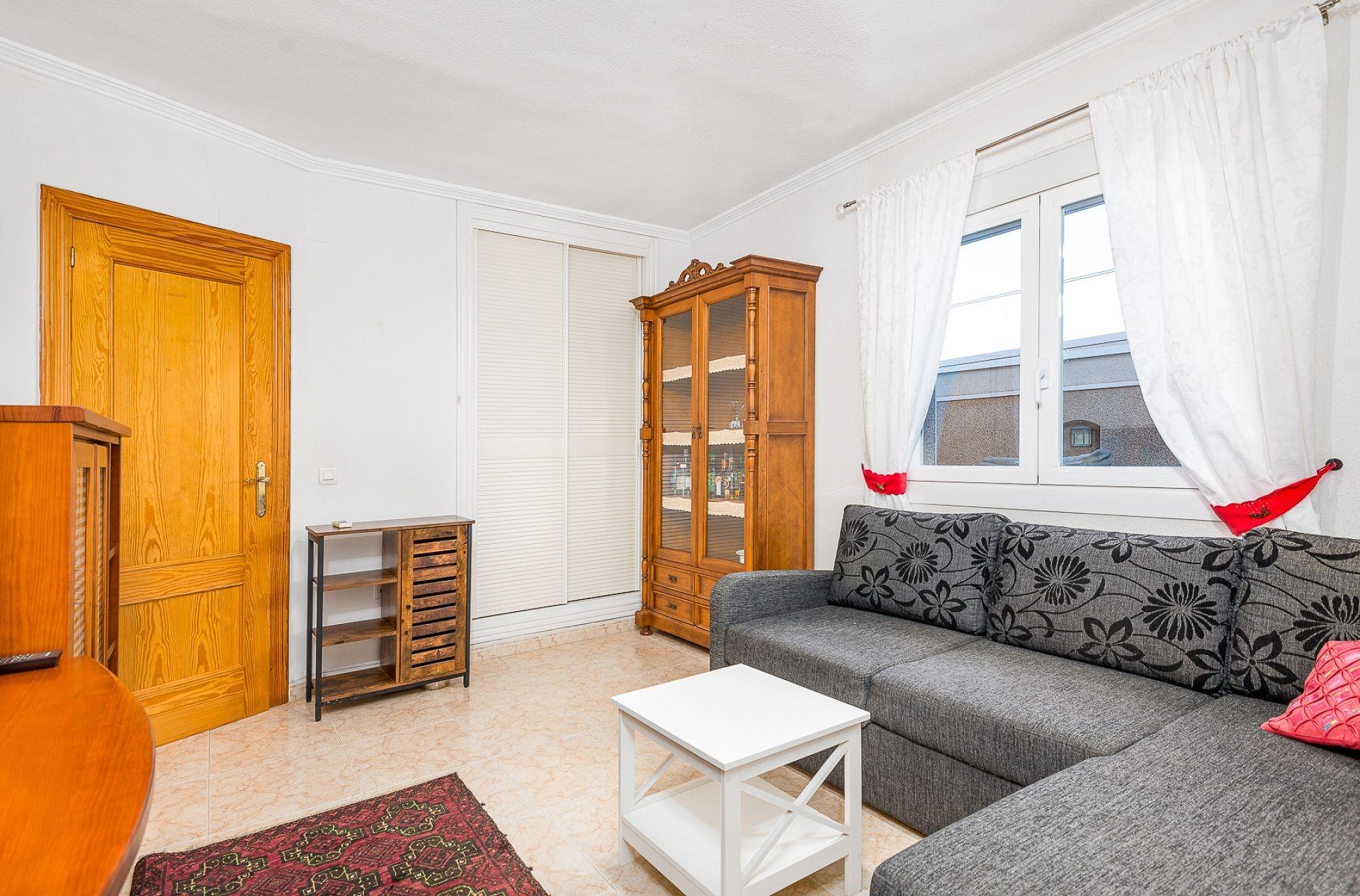 5-Bedroom Villa in Los Balcones - Los Altos del Edén, Torrevieja - Image 49