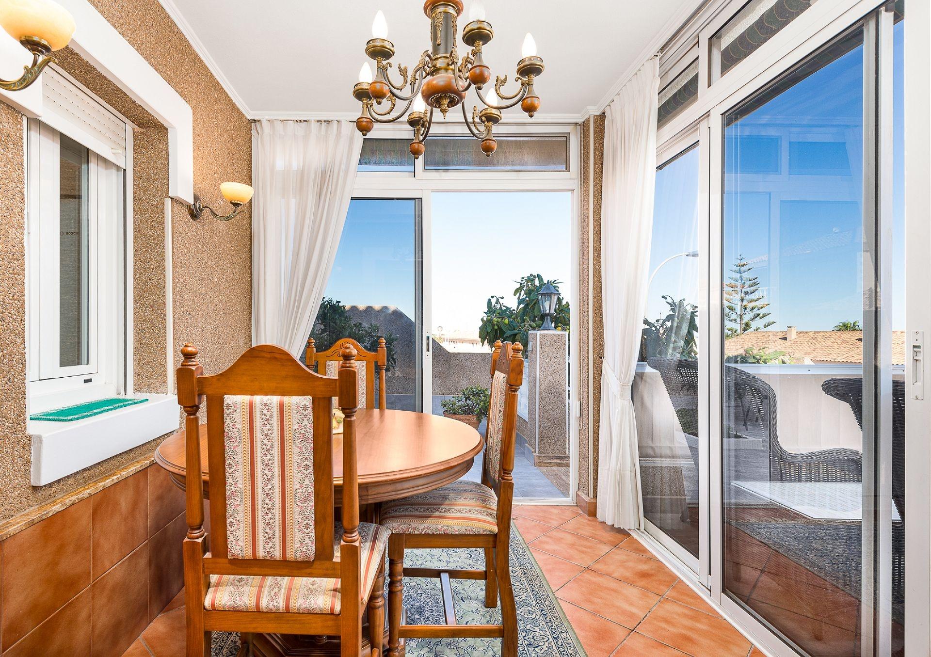 5-Bedroom Villa in Los Balcones - Los Altos del Edén, Torrevieja - Image 9