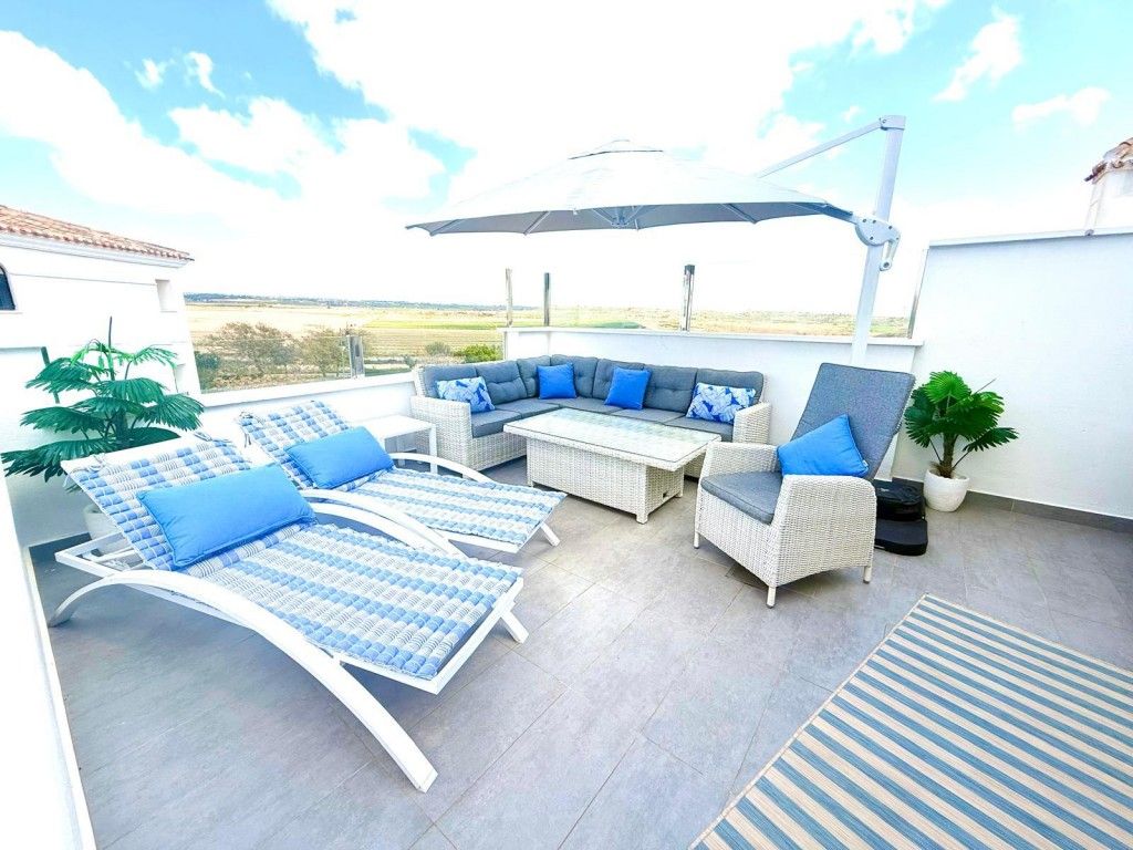 2-Bedroom Penthouse in Sucina - Image 3