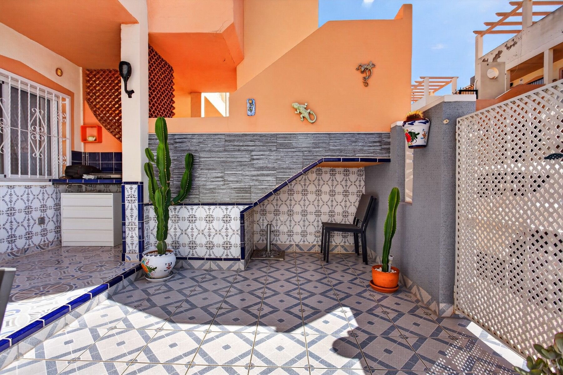 2-Bedroom Apartment in La Florida, Orihuela Costa - Image 17