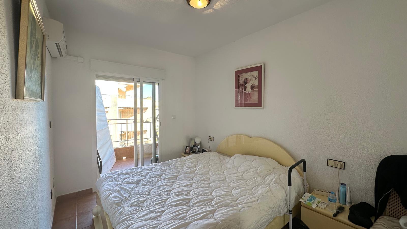 3-Bedroom Apartment in Estacion de Autobuses, Torrevieja - Image 20