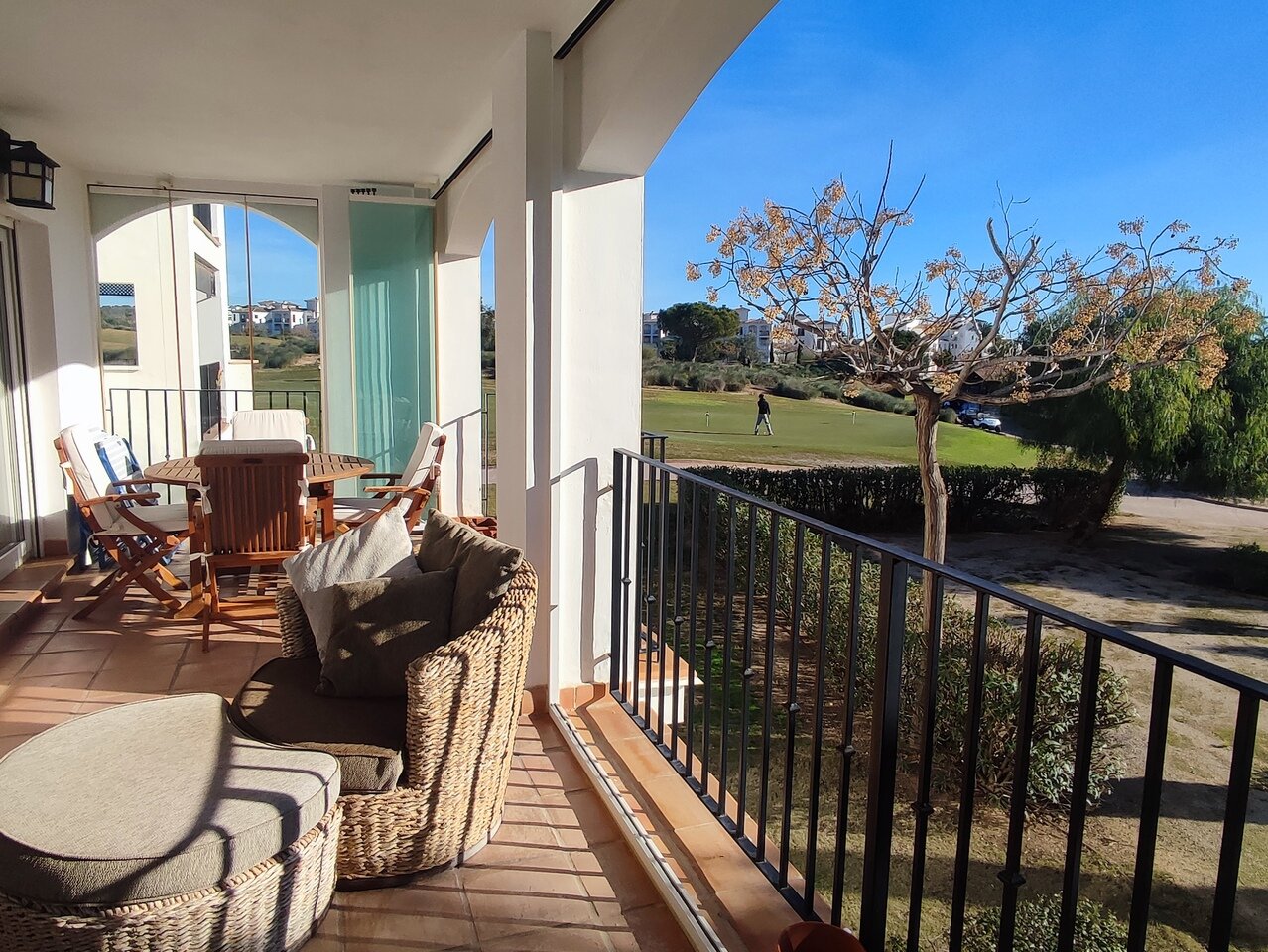 2-Bedroom Apartment in Sucina - Image 10