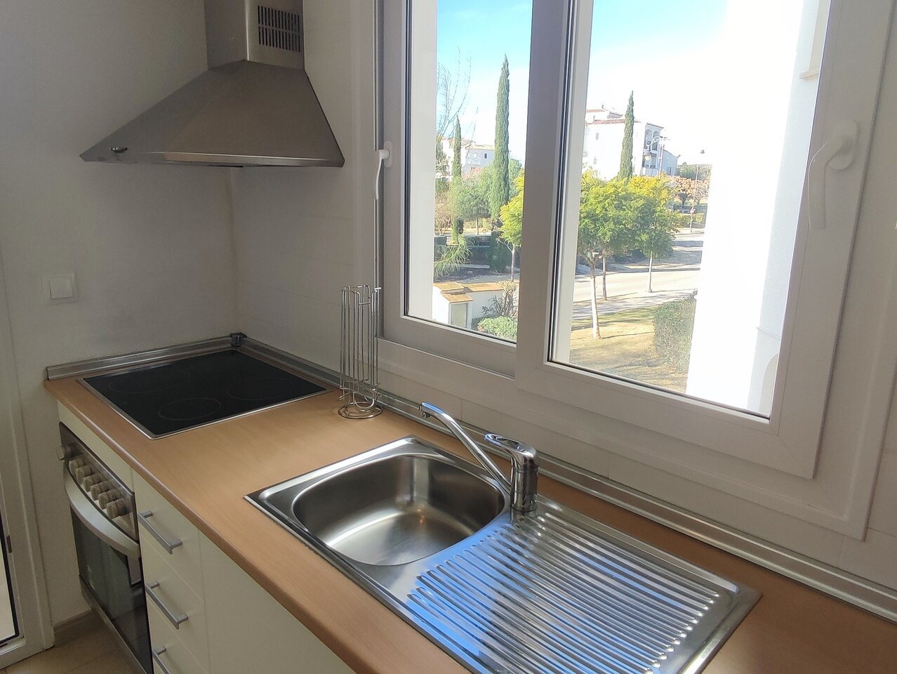 2-Bedroom Apartment in Sucina - Image 22