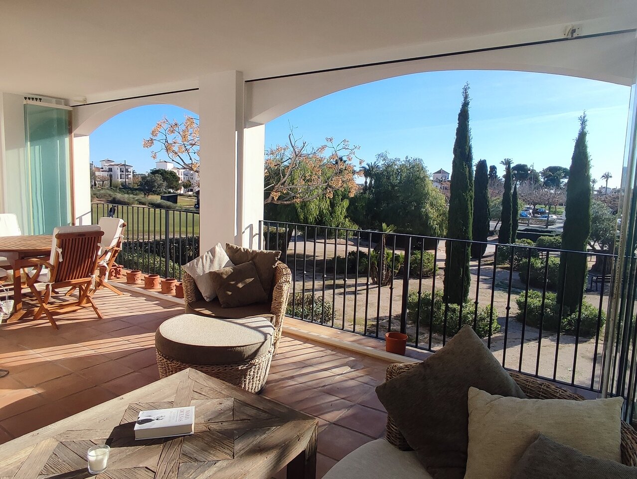 2-Bedroom Apartment in Sucina - Image 3