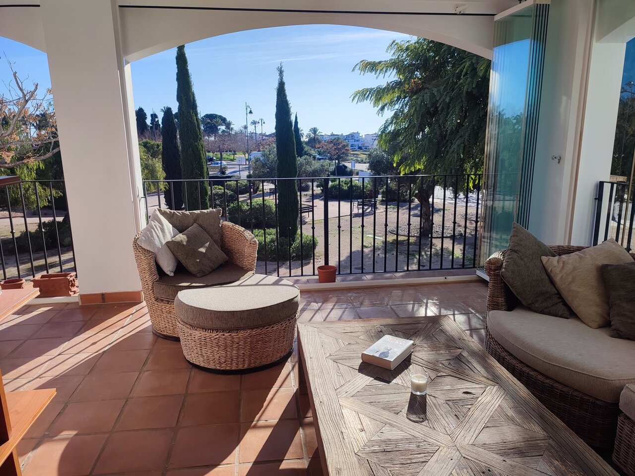 2-Bedroom Apartment in Sucina - Image 9