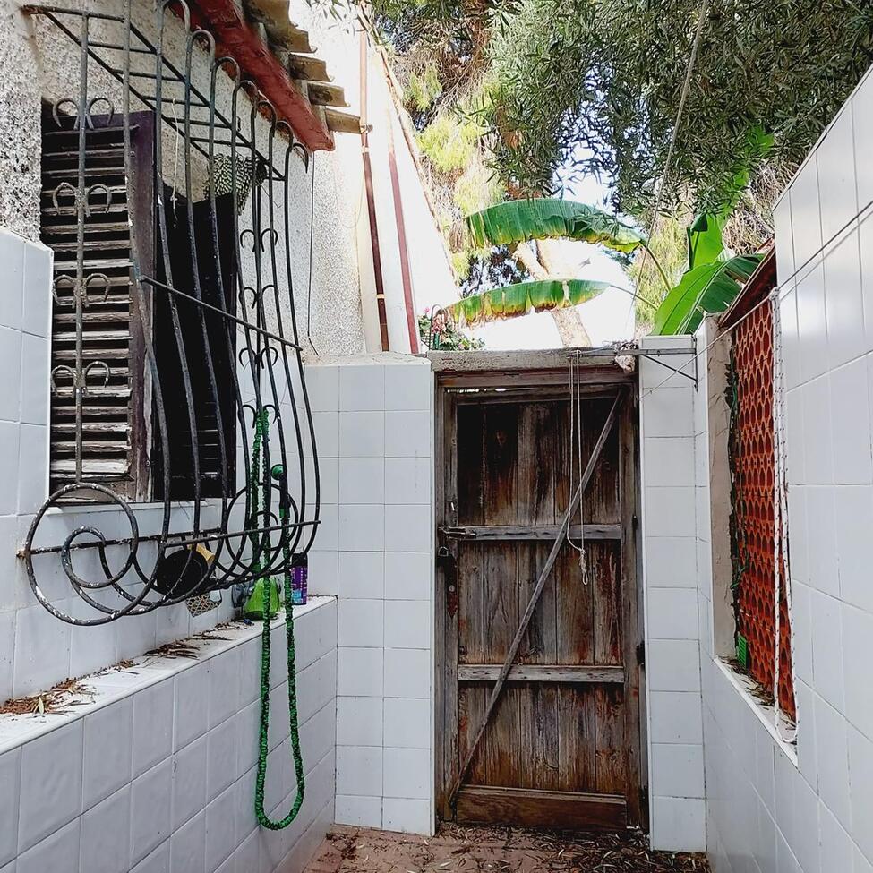 4-Bedroom Villa in Lomas de Cabo Roig, Orihuela Costa - Image 28