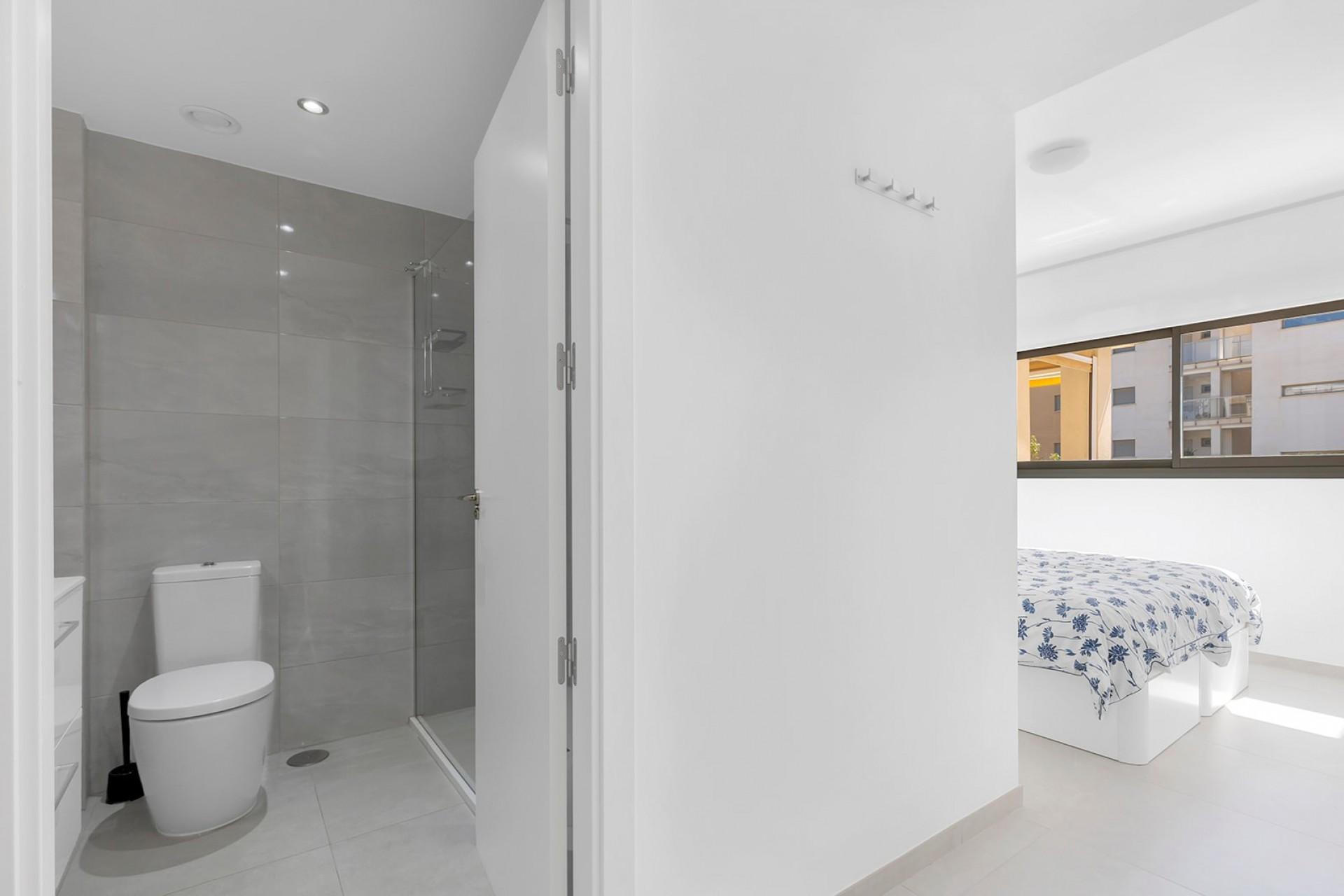 Appartement de 2 Chambres à Los Dolses, Orihuela Costa - Image 17