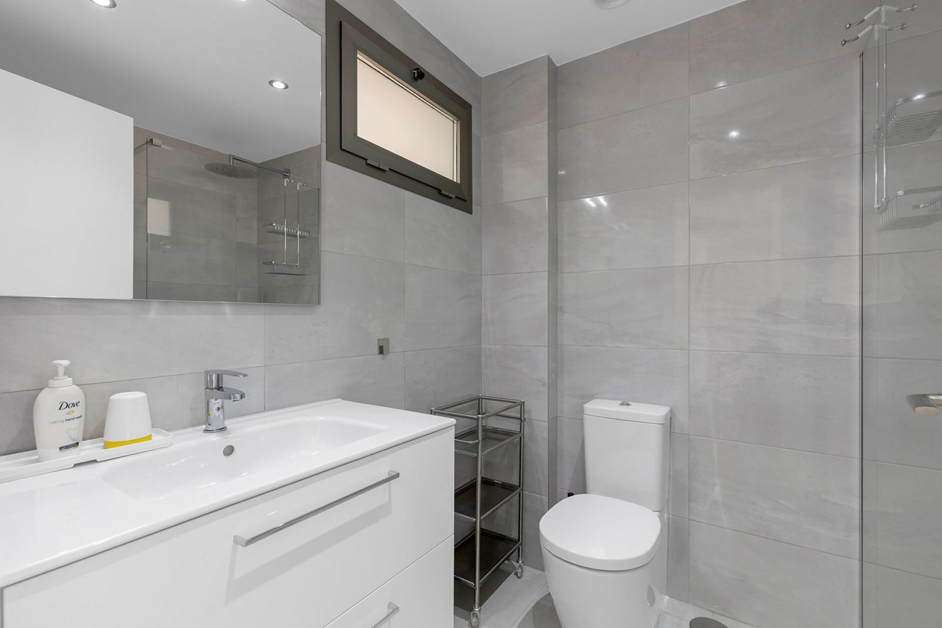 Appartement de 2 Chambres à Los Dolses, Orihuela Costa - Image 18