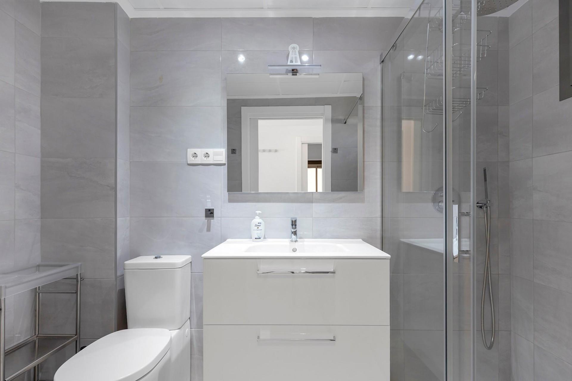 Appartement de 2 Chambres à Los Dolses, Orihuela Costa - Image 22