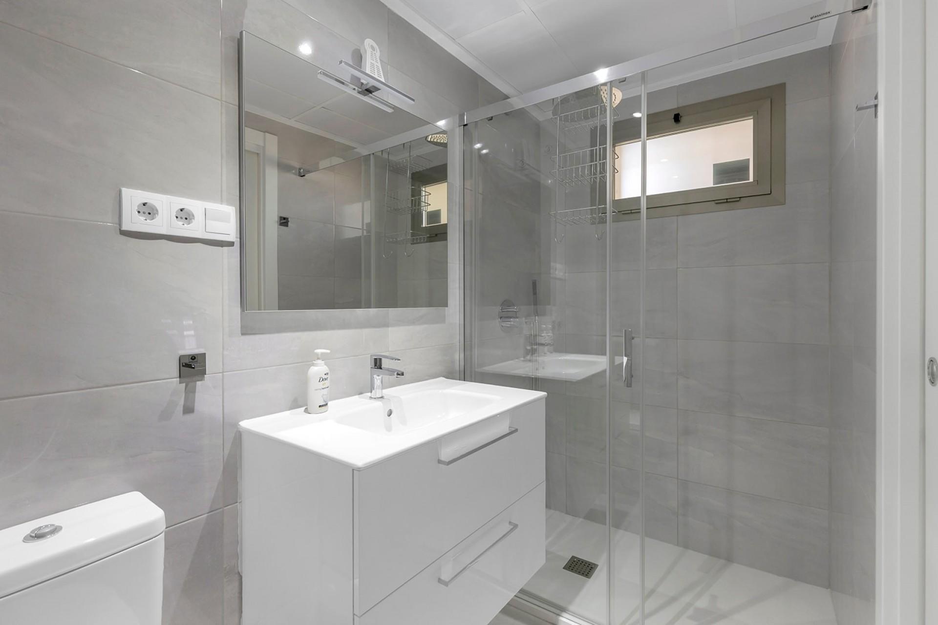 Appartement de 2 Chambres à Los Dolses, Orihuela Costa - Image 23