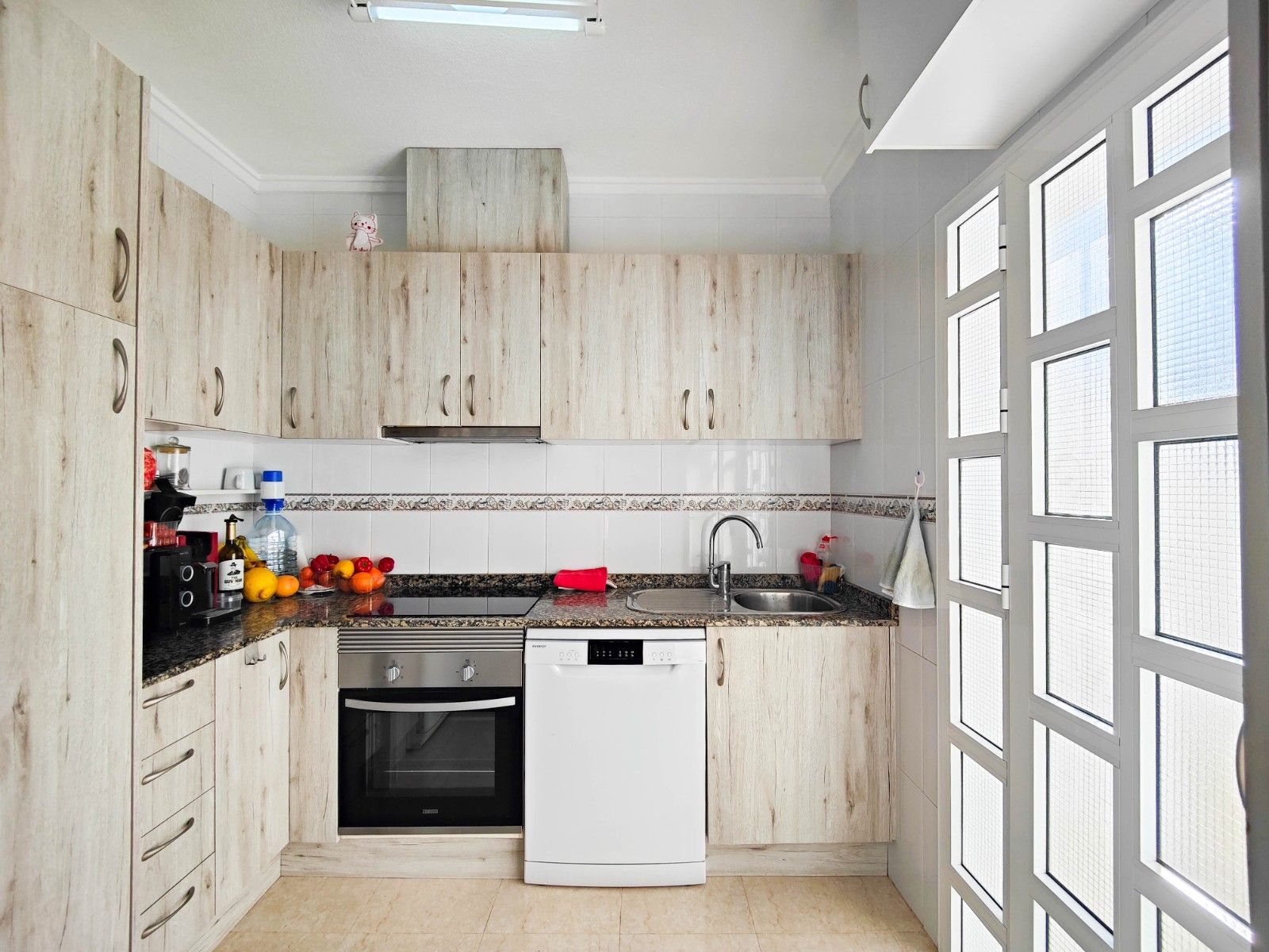 2-Bedroom Villa in Rojales - Image 33