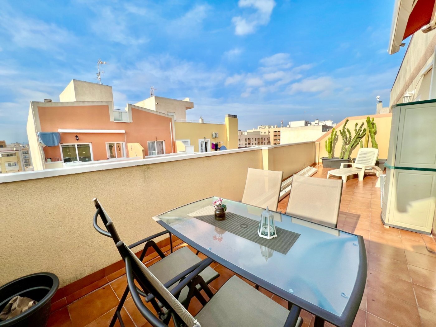 2-Bedroom Penthouse in Torrevieja - Image 12