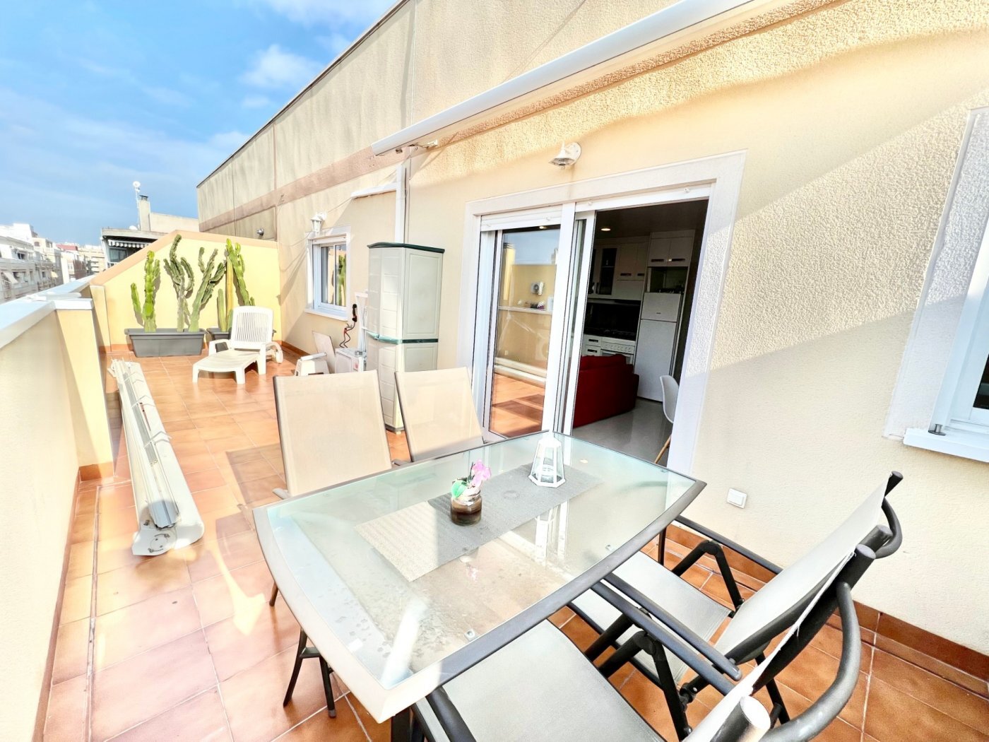 2-Bedroom Penthouse in Torrevieja - Image 2