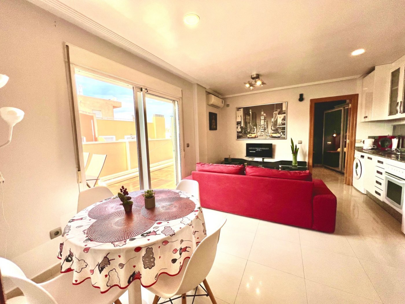 2-Bedroom Penthouse in Torrevieja - Image 6