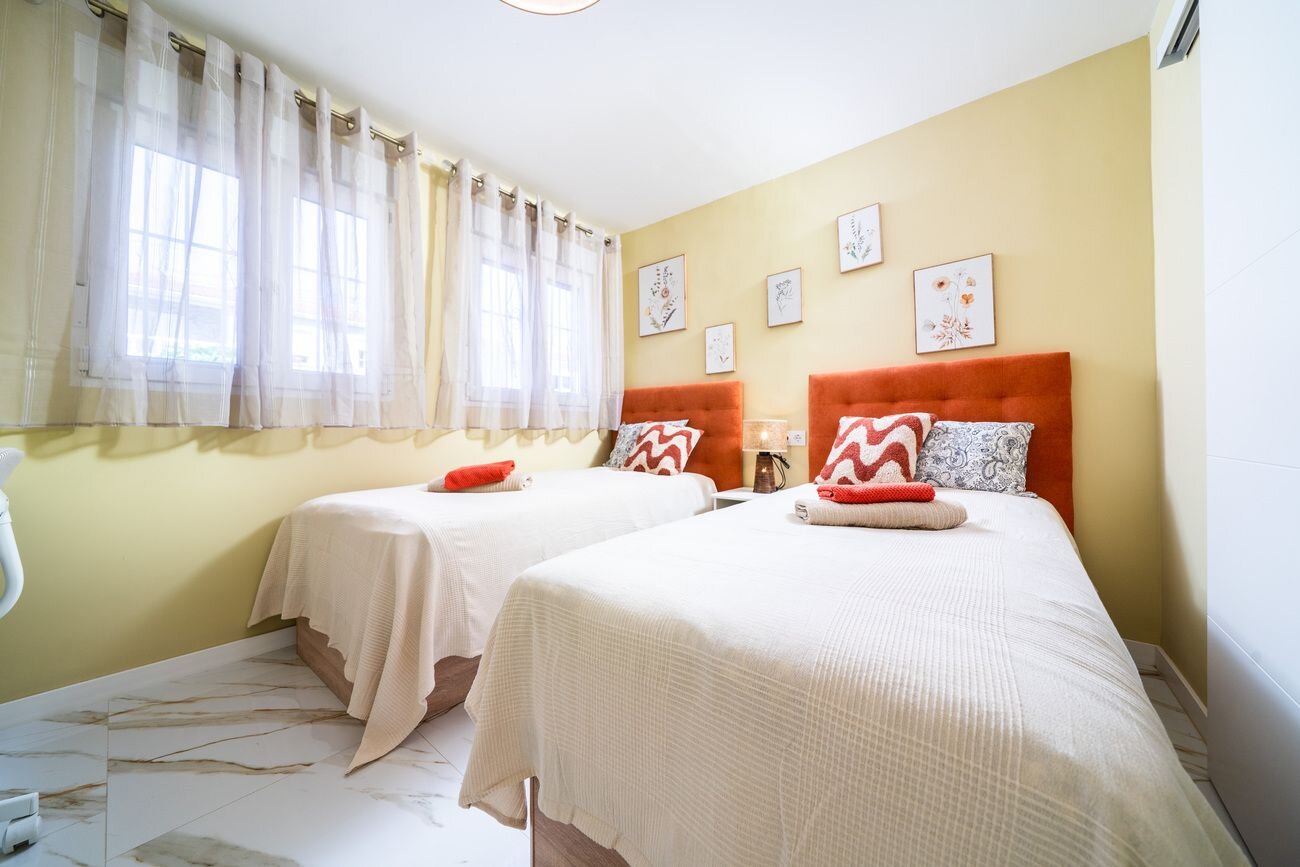 2-Bedroom Apartment in La Veleta, Torrevieja - Image 19