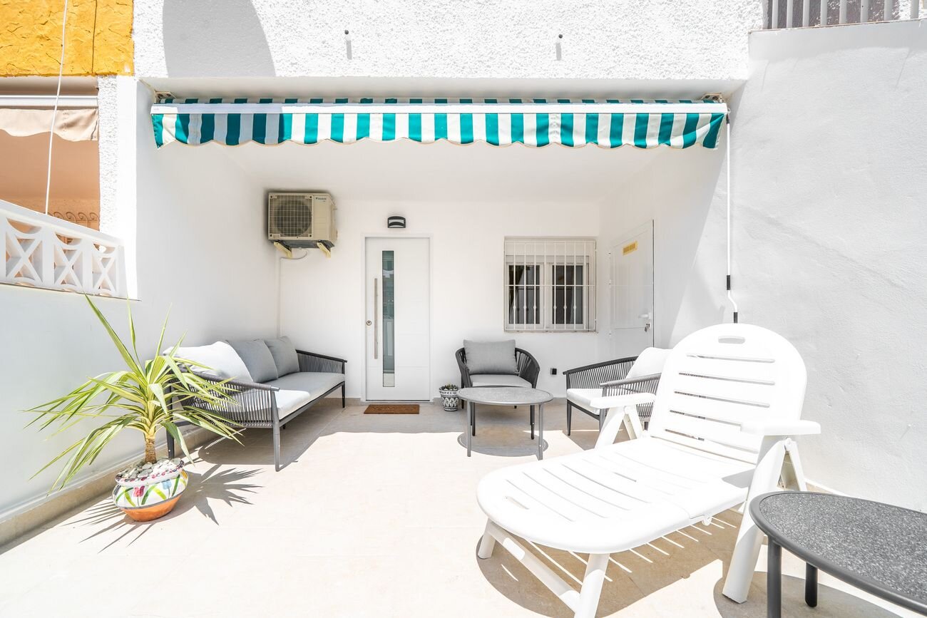 2-Bedroom Apartment in La Veleta, Torrevieja - Image 25