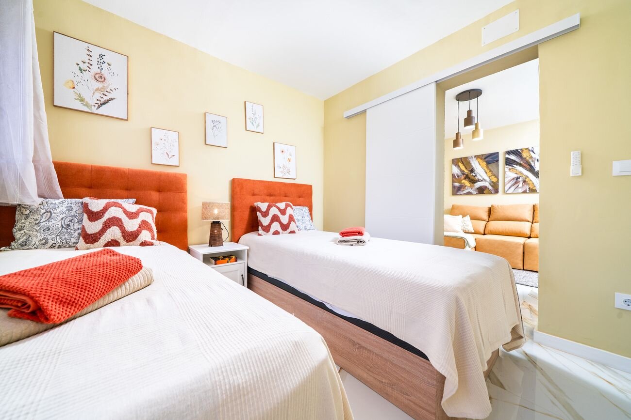 2-Bedroom Apartment in La Veleta, Torrevieja - Image 5