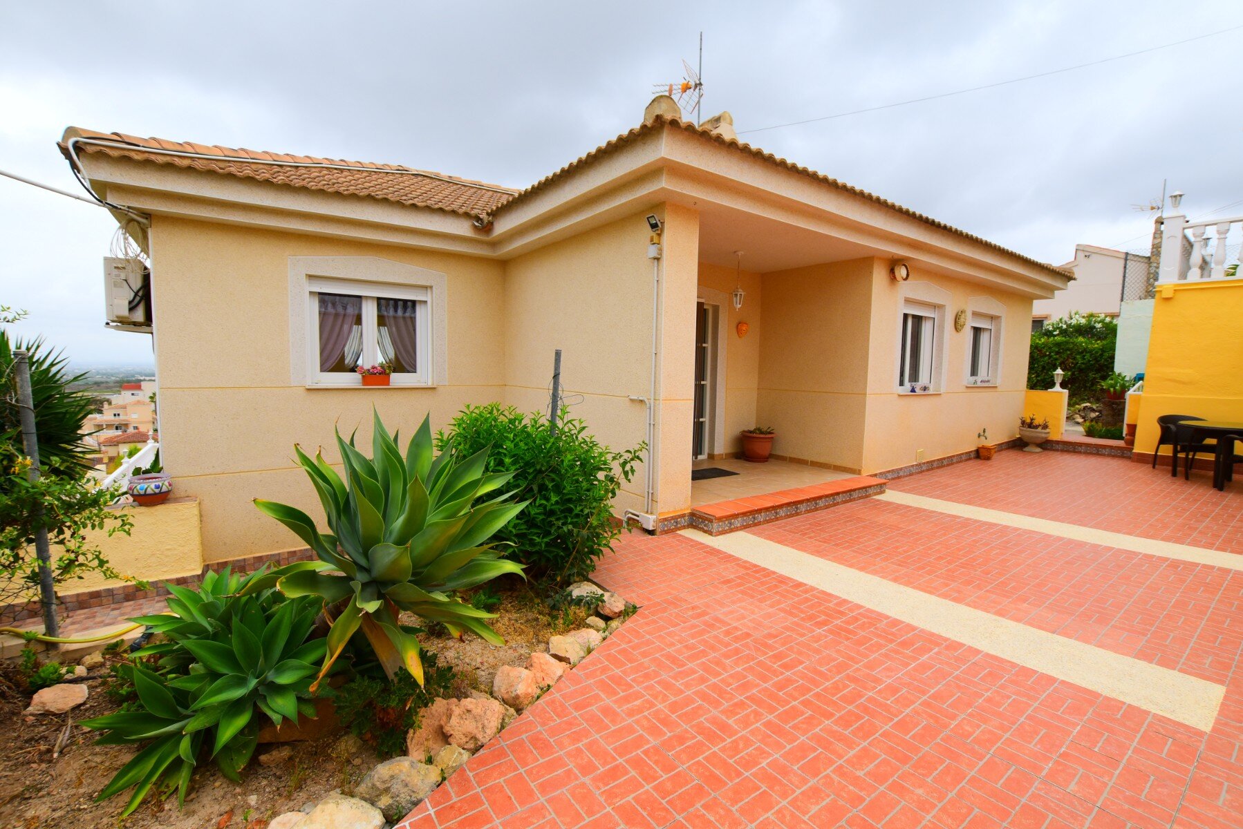 3-Bedroom Villa in Algorfa - Image 44