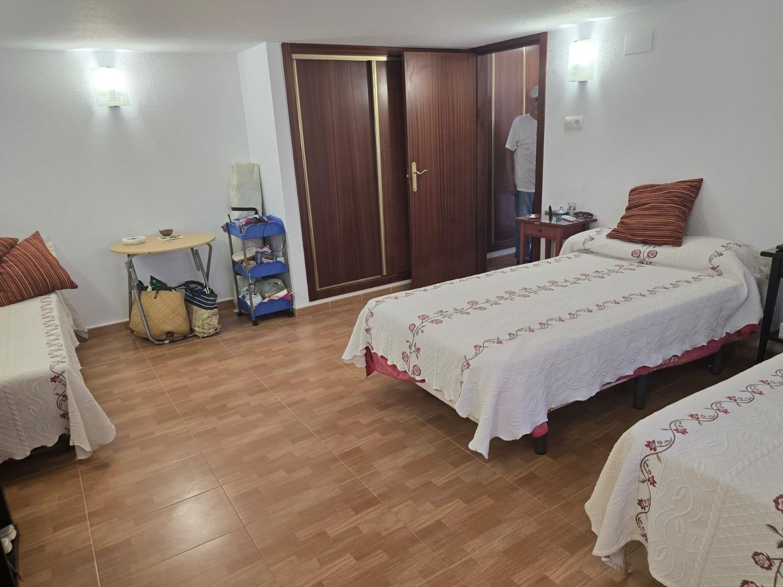 7-Bedroom Villa in Orihuela Costa - Image 16