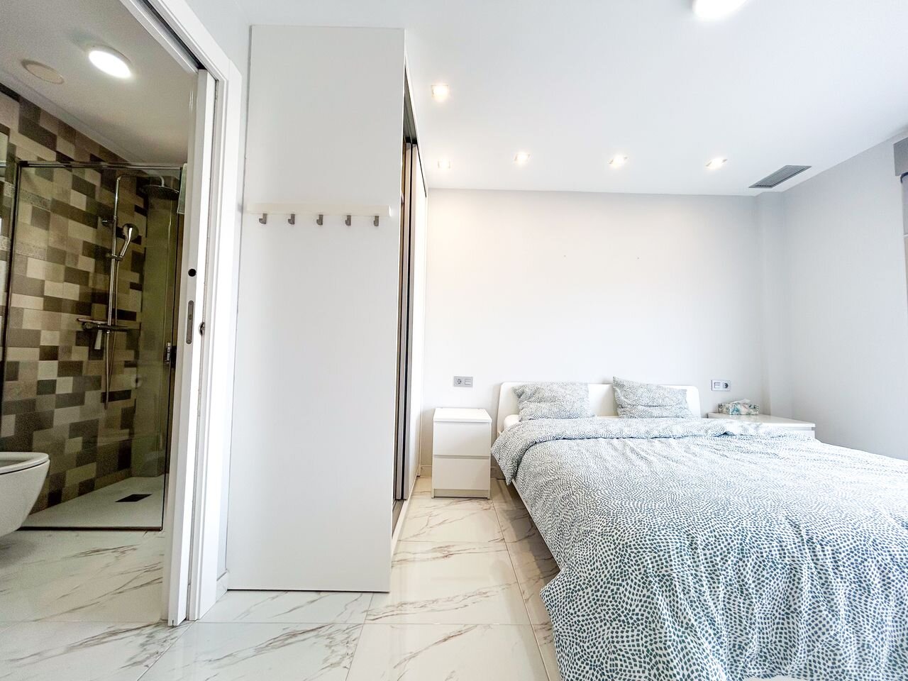 3-Bedroom Villa in Villamartín-las Filipinas, Orihuela Costa - Image 17