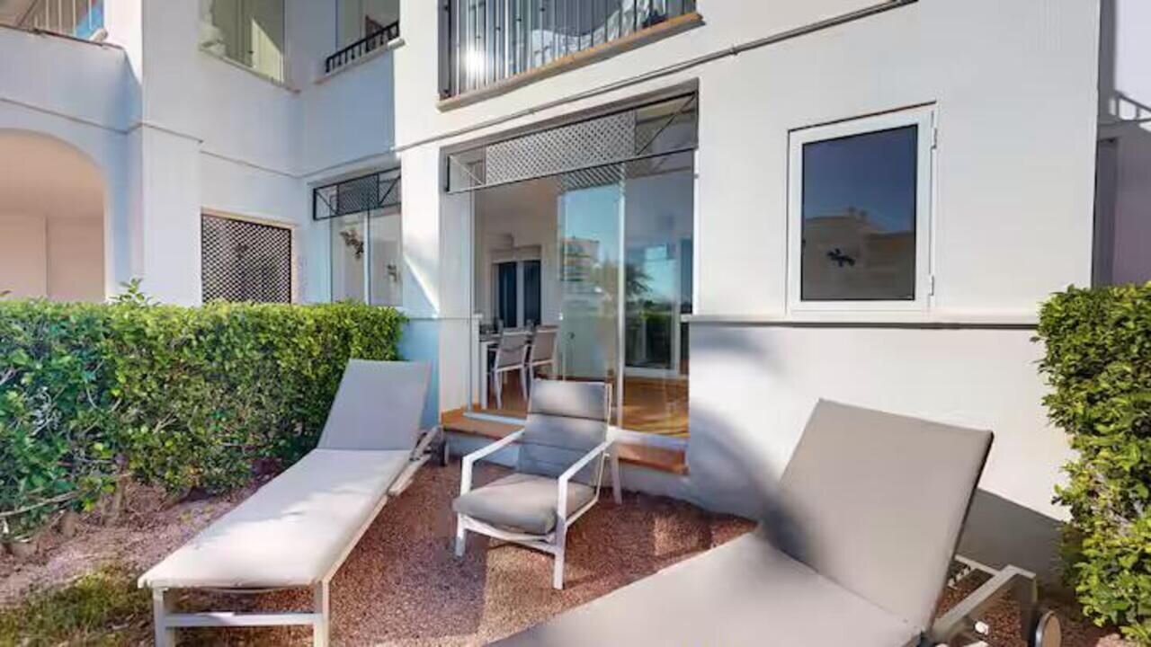 2-Bedroom Apartment in Sucina, Sucina - Image 4
