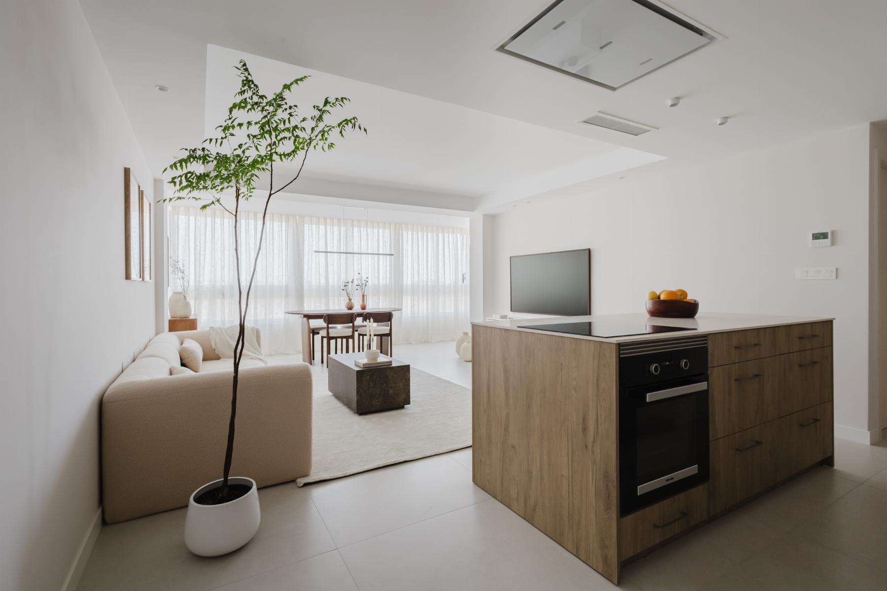 3-Bedroom Apartment in Acequion, Torrevieja - Image 2