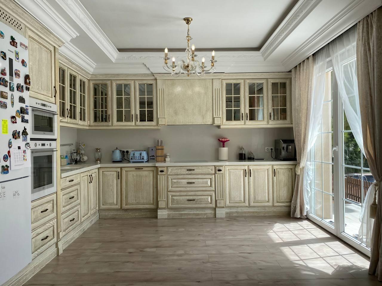 5-Bedroom Villa in Benijofar - Image 11