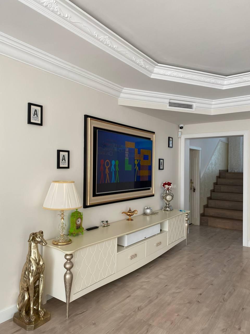 5-Bedroom Villa in Benijofar - Image 9