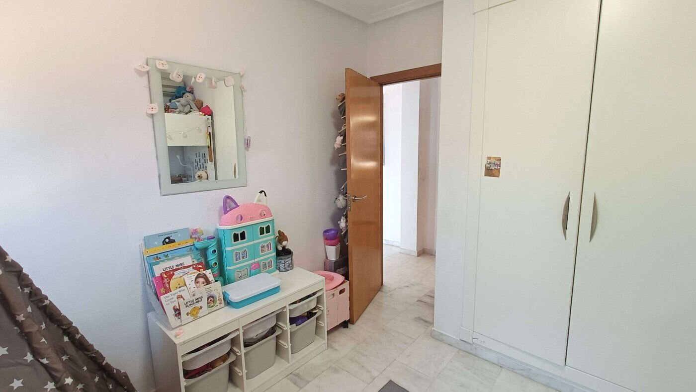 3-Bedroom Villa in Comunidad Valenciana, Algorfa - Image 15