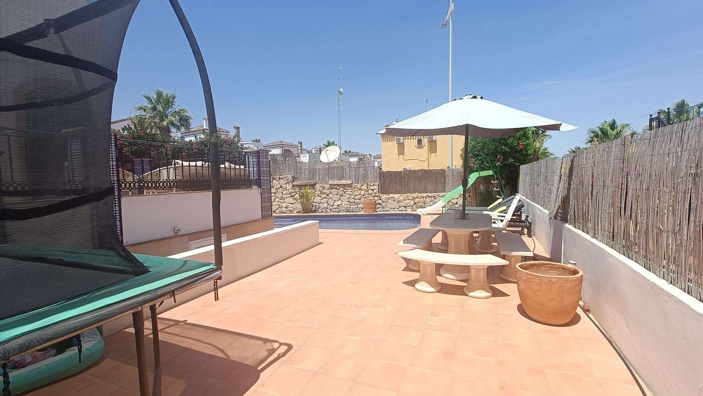 3-Bedroom Villa in Comunidad Valenciana, Algorfa - Image 44