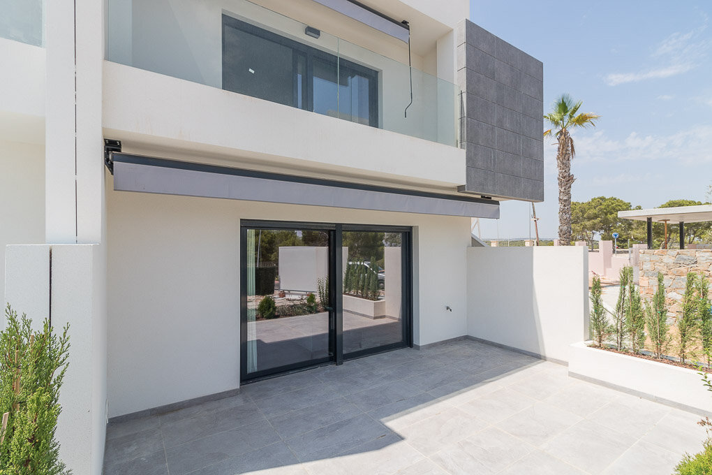3-Bedroom Bungalow in Torrevieja - Image 19