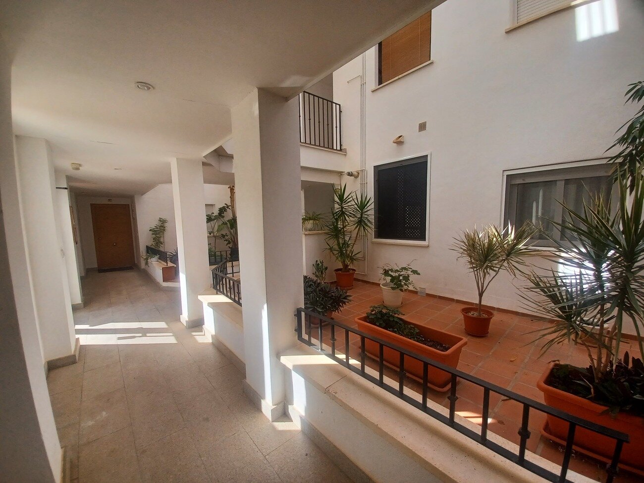 2-Bedroom Apartment in Sucina, Sucina - Image 25