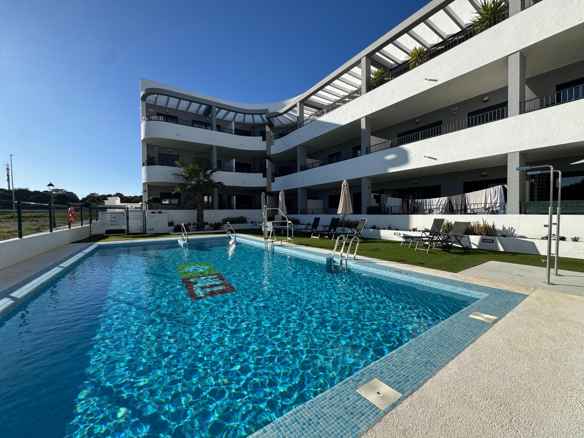 2-Bedroom Apartment in Riomar, Pilar de la Horadada - Image 1