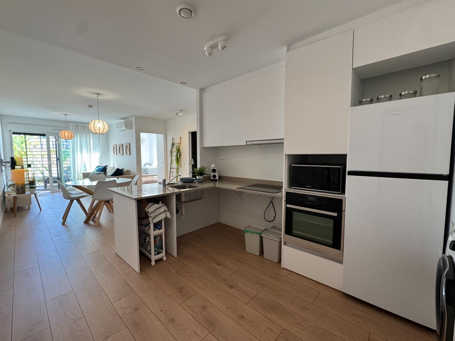 2-Bedroom Apartment in Riomar, Pilar de la Horadada - Image 12