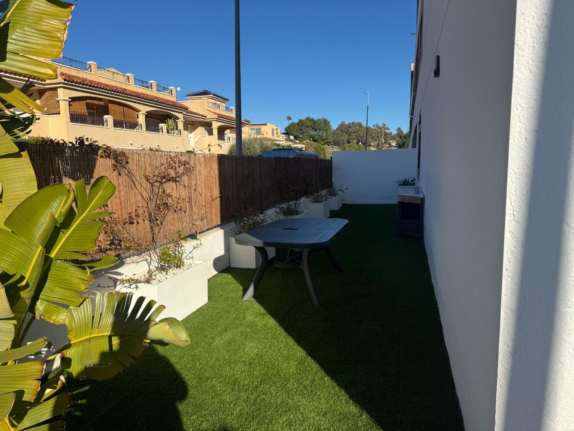 2-Bedroom Apartment in Riomar, Pilar de la Horadada - Image 19