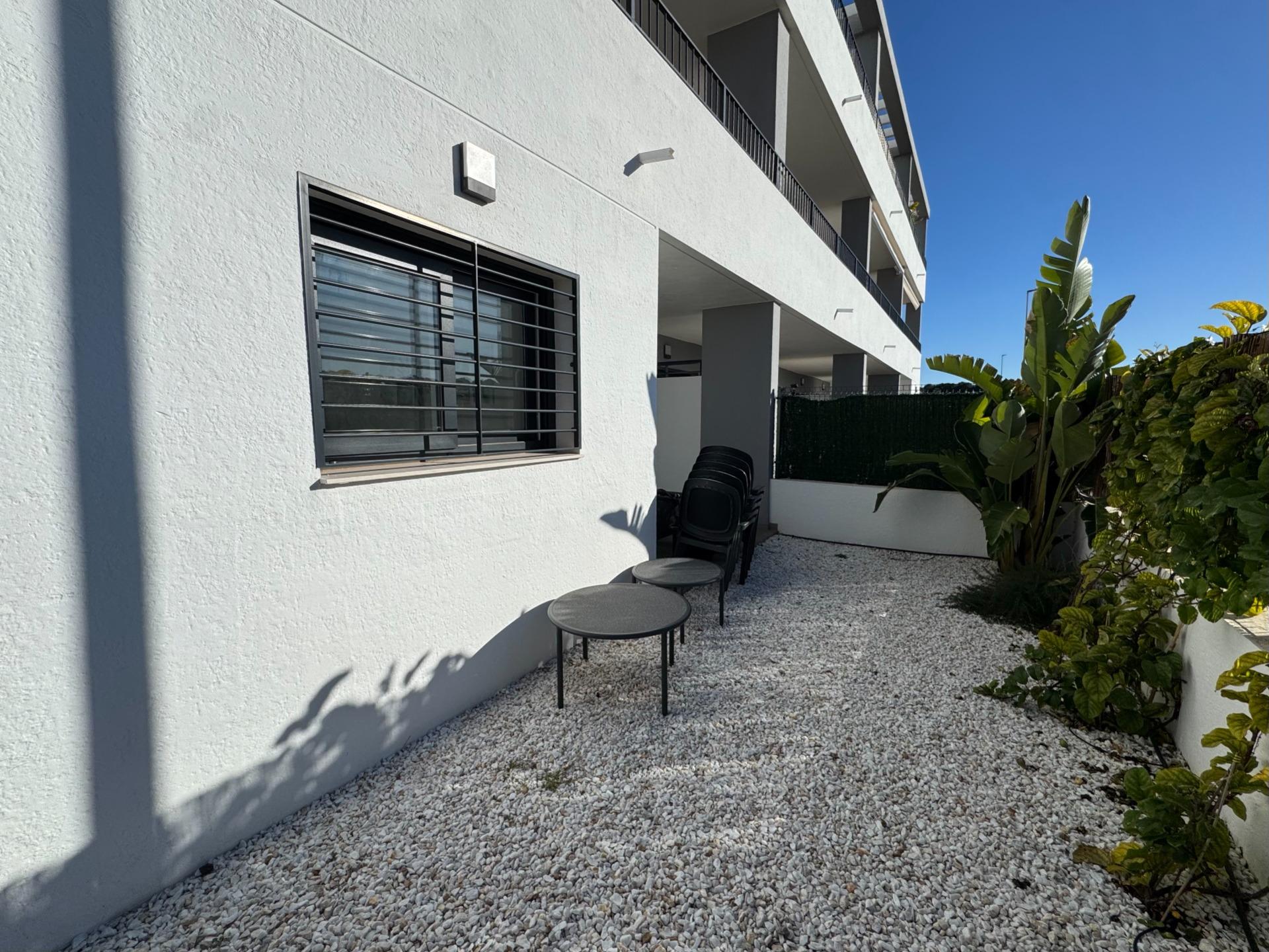 2-Bedroom Apartment in Riomar, Pilar de la Horadada - Image 21