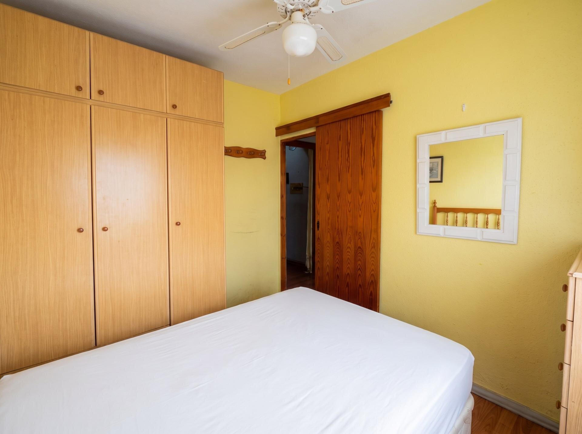 1-Bedroom Apartment in La Veleta, Torrevieja - Image 11